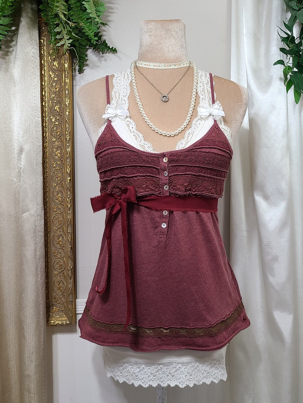 RARE ♡ Y2K ♡ Abercrombie Burgundy Lace Babydoll Button Down Henley Tank Top